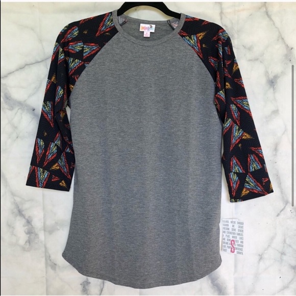 LuLaRoe Randy Tee - Picture 2 of 4